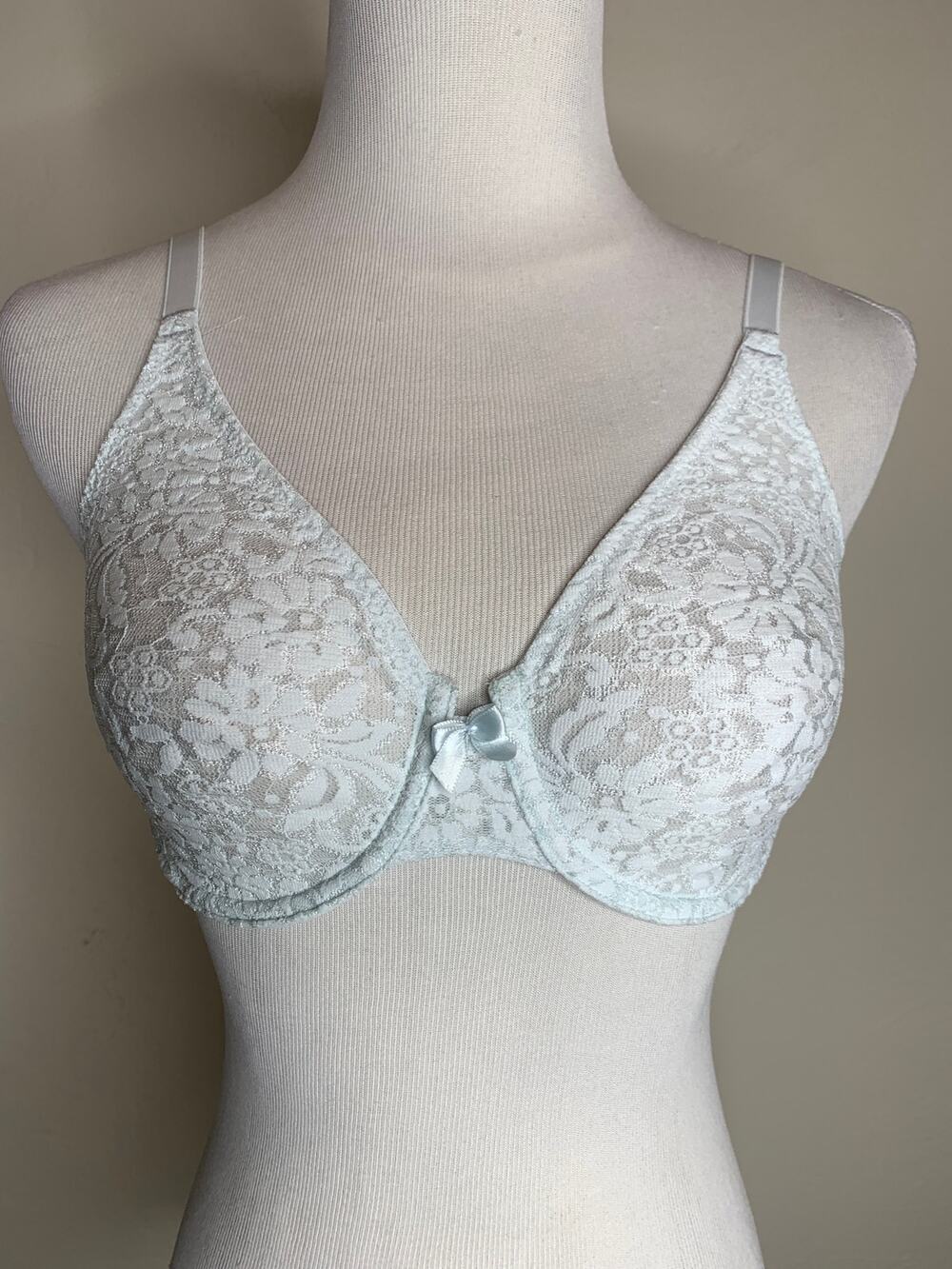 Wacoal 32D Lace Underwire Unlined Bra 65149 Pale Aqua Blue